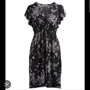 Black Floral Flutter-Sleeve Surplice Dress  XL